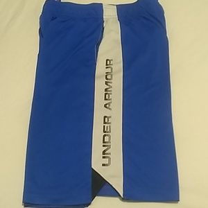 Youth boys under armour shorts size youth large